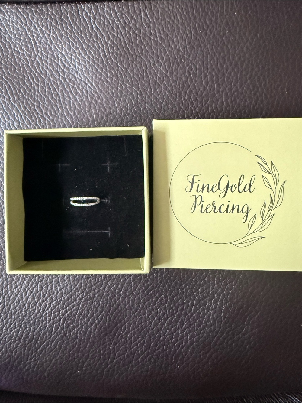 Delicate white Gold Ear Hoop
